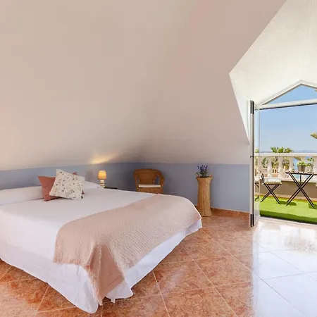 Seaside Elegance By Fidalsa Villa *